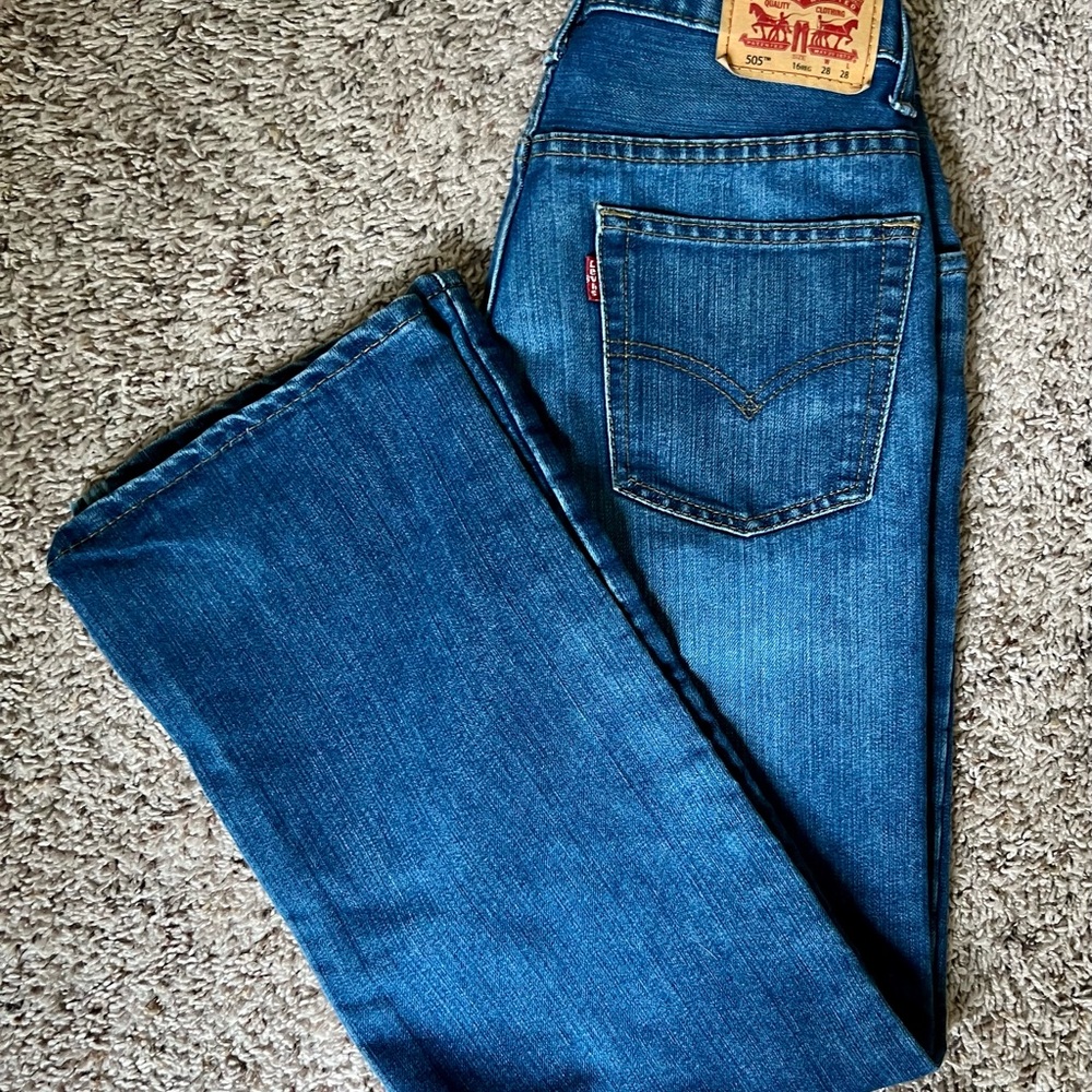 Levi’s 16 reg 505 jeans 28 x 28 boot cut excellent condition